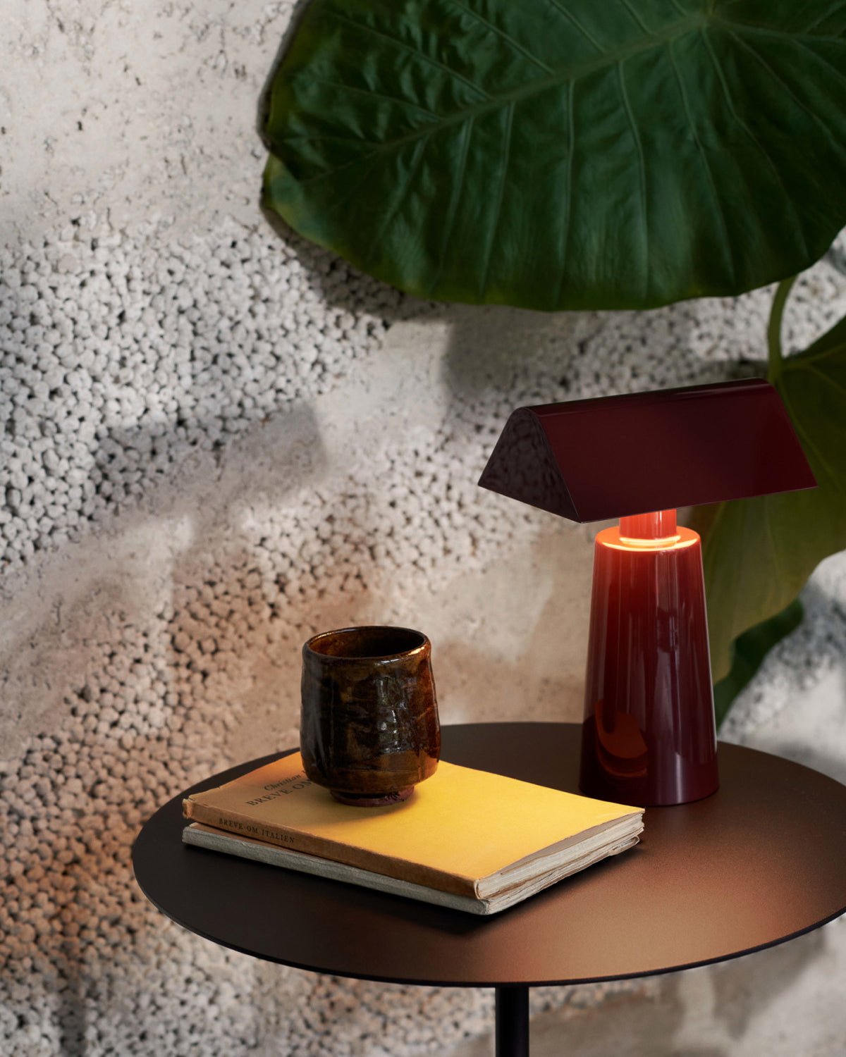 Hom & Ember – Caret Table Lamp - Hom & Ember