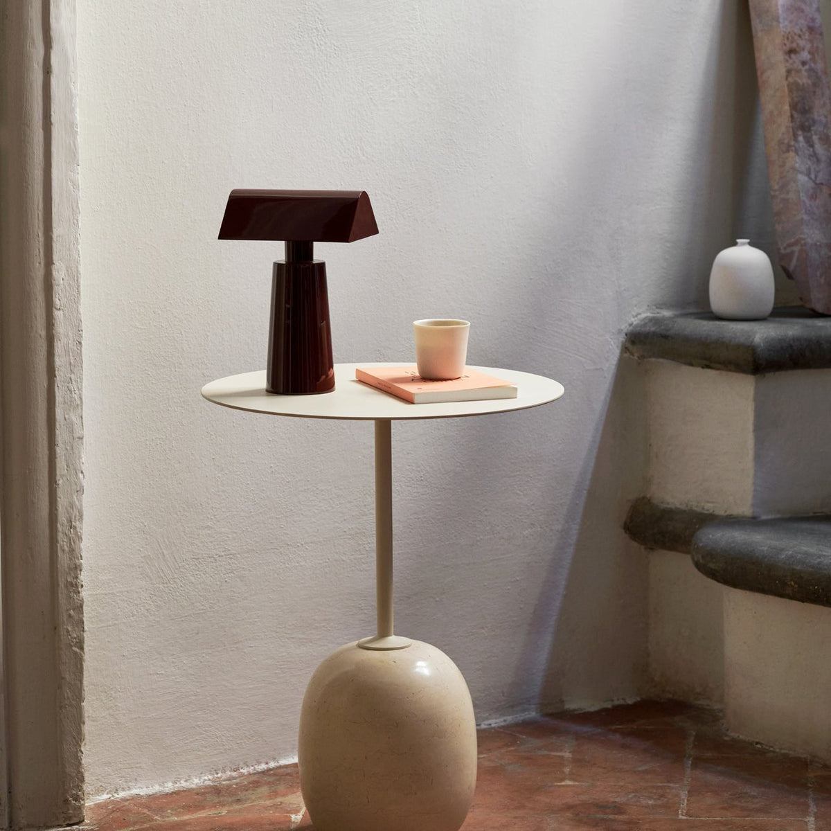 Hom & Ember – Caret Table Lamp - Hom & Ember