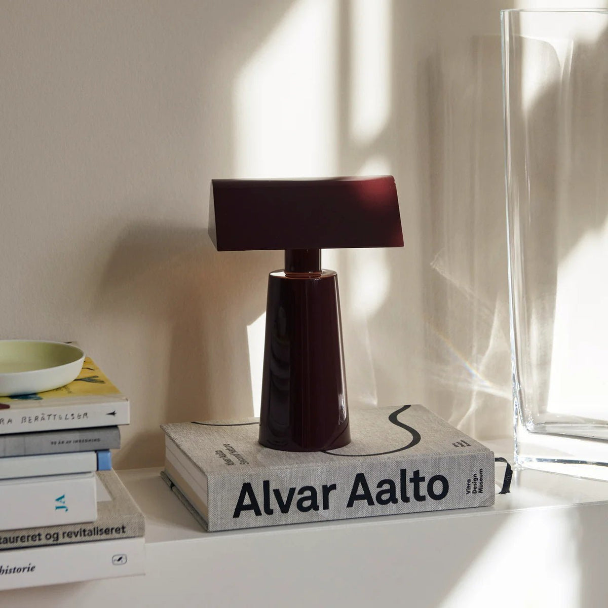 Hom & Ember – Caret Table Lamp - Hom & Ember