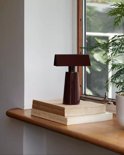 Hom & Ember – Caret Table Lamp - Hom & Ember