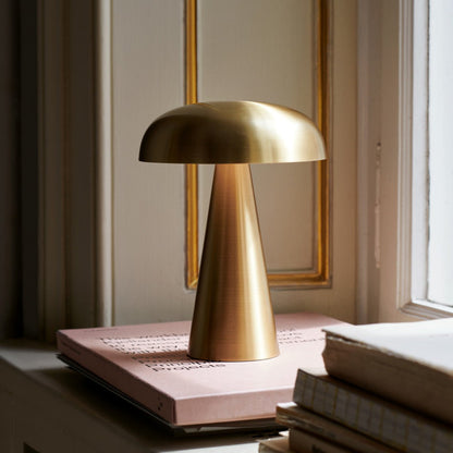 Hom & Ember – Como Table Lamp - Hom & Ember
