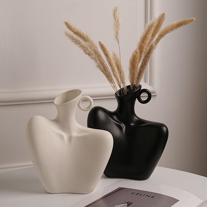 Hom & Ember – Minimalist Curve Ceramic Vase - Hom & Ember