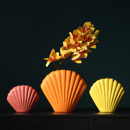 Hom & Ember – Morandi Shell Ceramic Vase - Hom & Ember