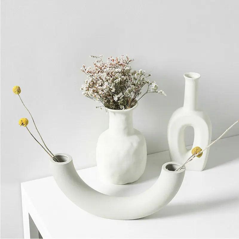 Hom & Ember – Nordic Ceramic Vase - Hom & Ember