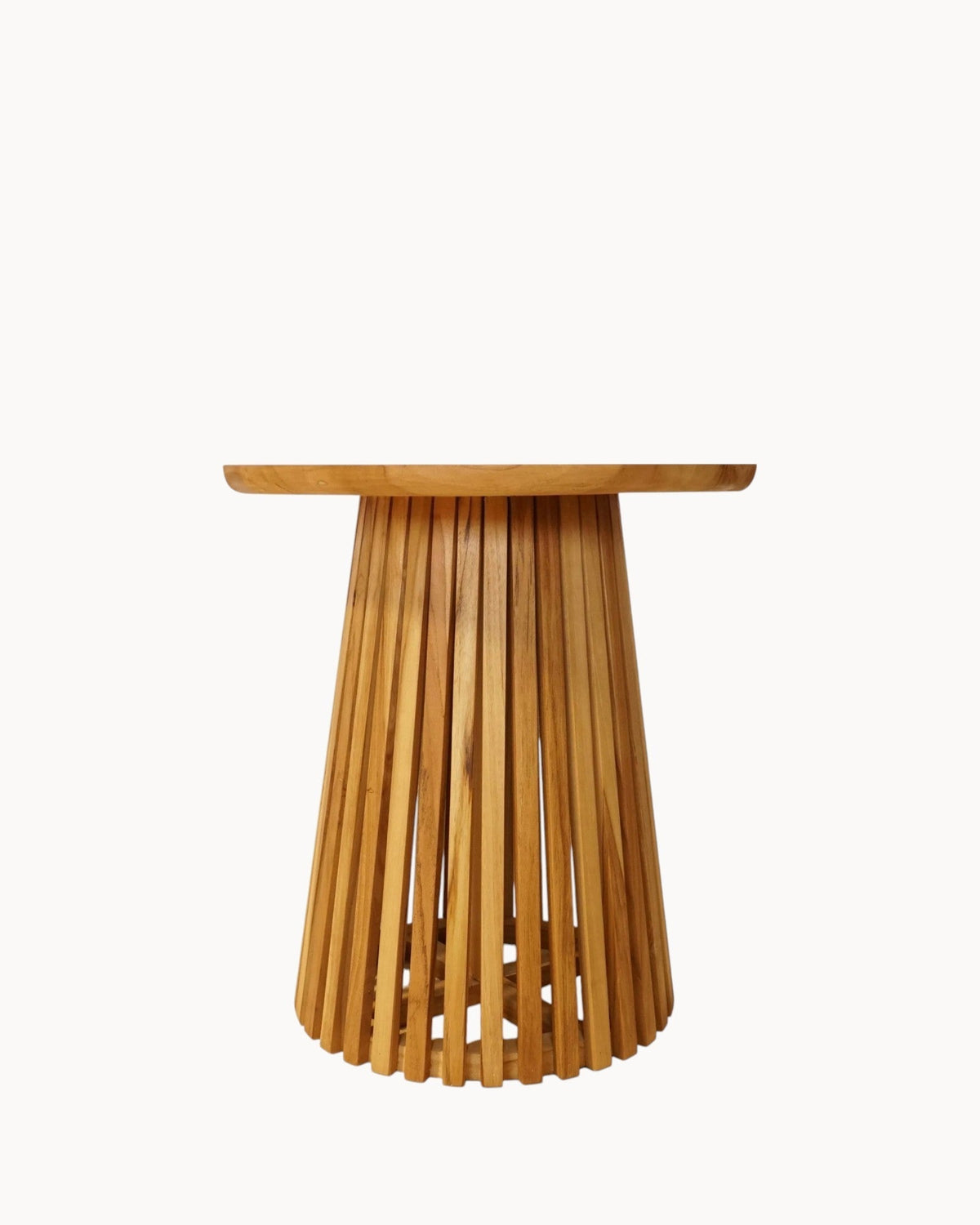 Hom & Ember - Round Side Table Oak Veneer Look - Hom & Ember
