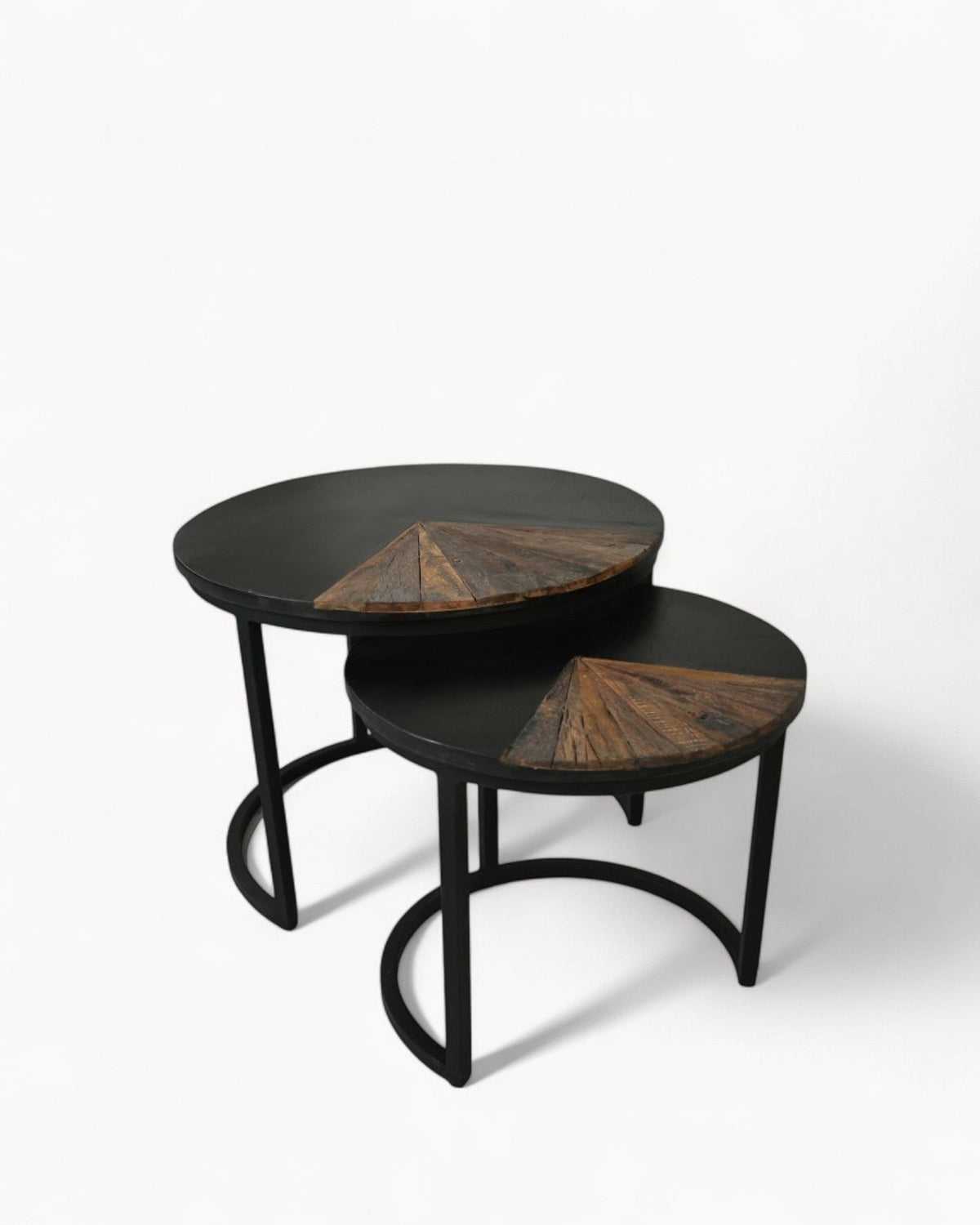 Hom & Ember - Round Table Teak and Metal Look - Hom & Ember