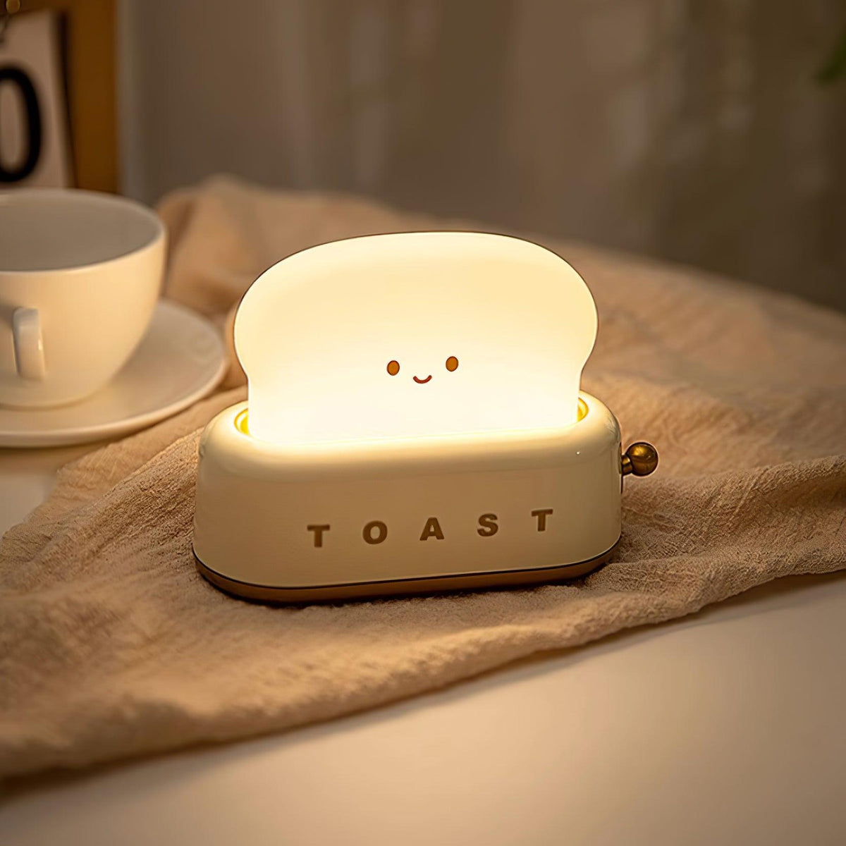 Hom & Ember – Toaster Table Lamp - Hom & Ember